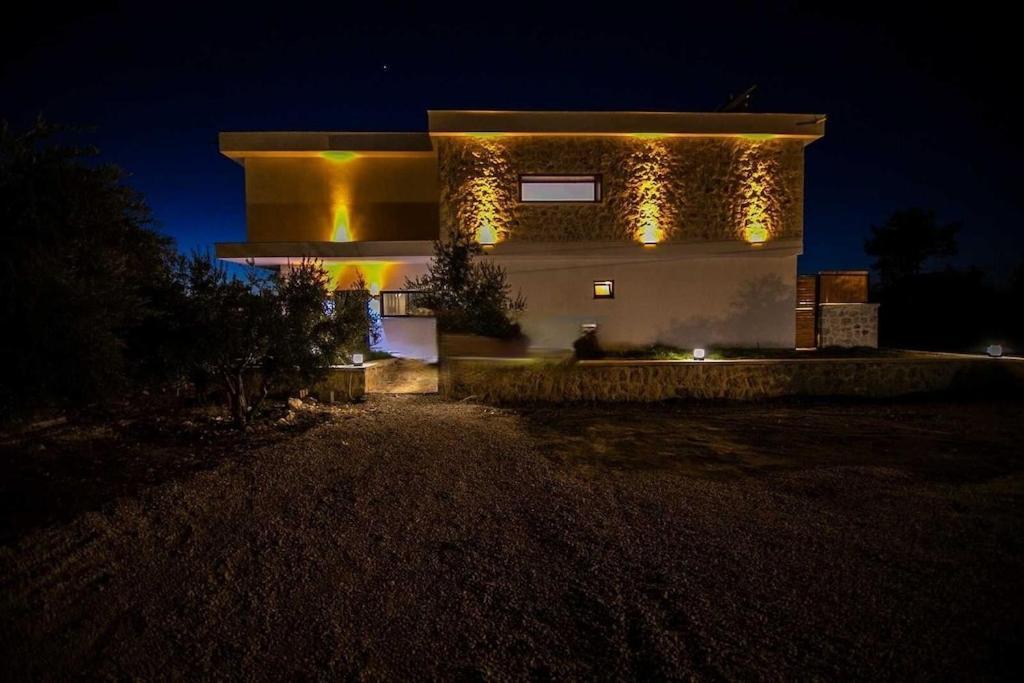 Villa Lycian-Kalkan 3 Bedroom-2 Jakuzzies-Sauna-Turkish Hamam-Huge Private Pool And Lovely Garden كاس المظهر الخارجي الصورة