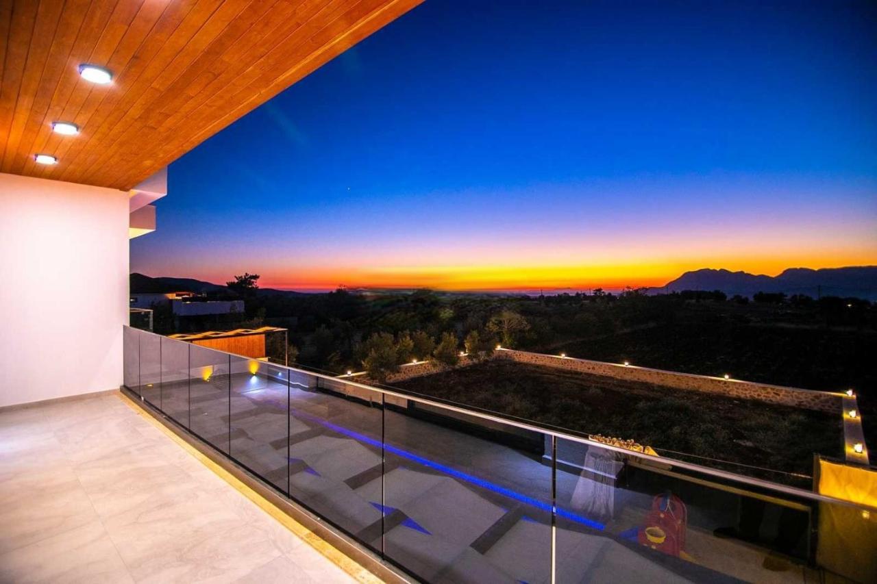 Villa Lycian-Kalkan 3 Bedroom-2 Jakuzzies-Sauna-Turkish Hamam-Huge Private Pool And Lovely Garden كاس المظهر الخارجي الصورة
