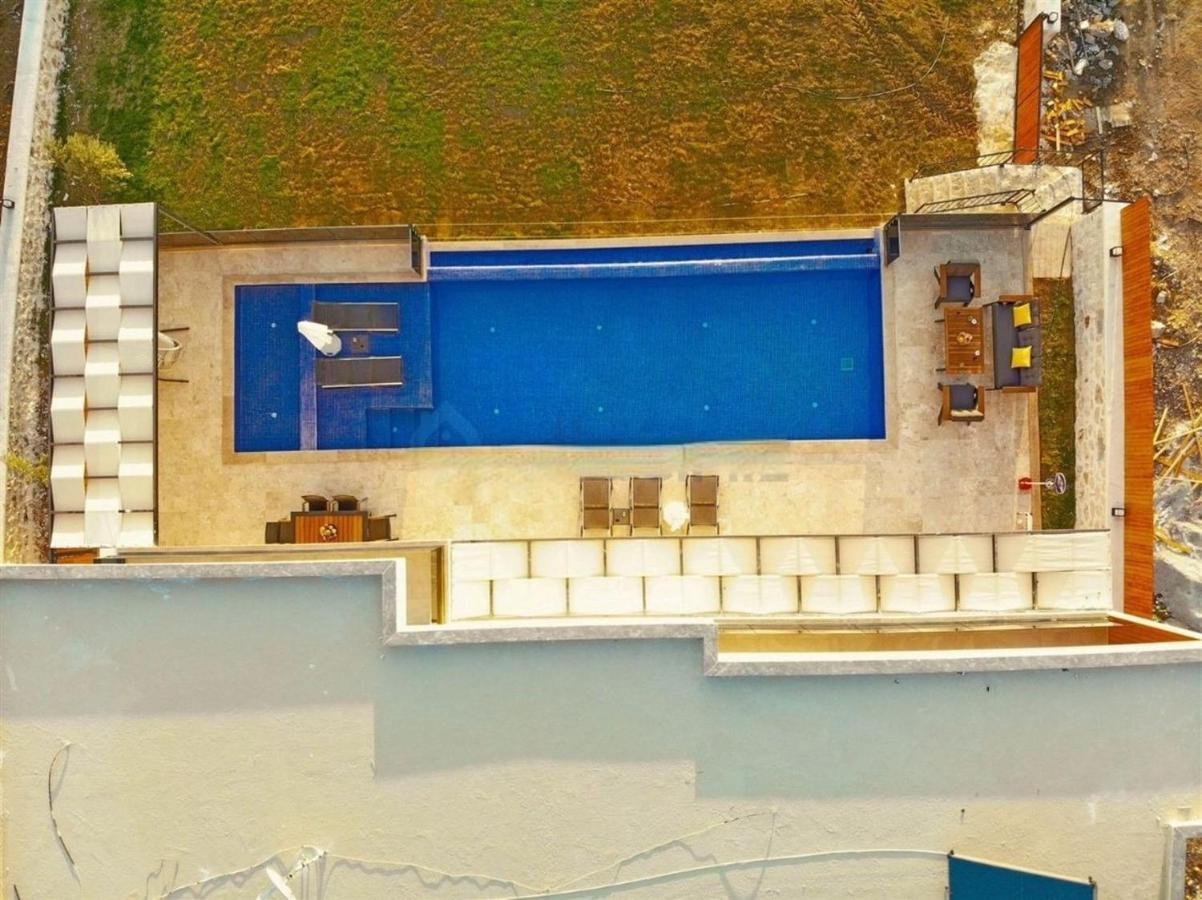 Villa Lycian-Kalkan 3 Bedroom-2 Jakuzzies-Sauna-Turkish Hamam-Huge Private Pool And Lovely Garden كاس المظهر الخارجي الصورة